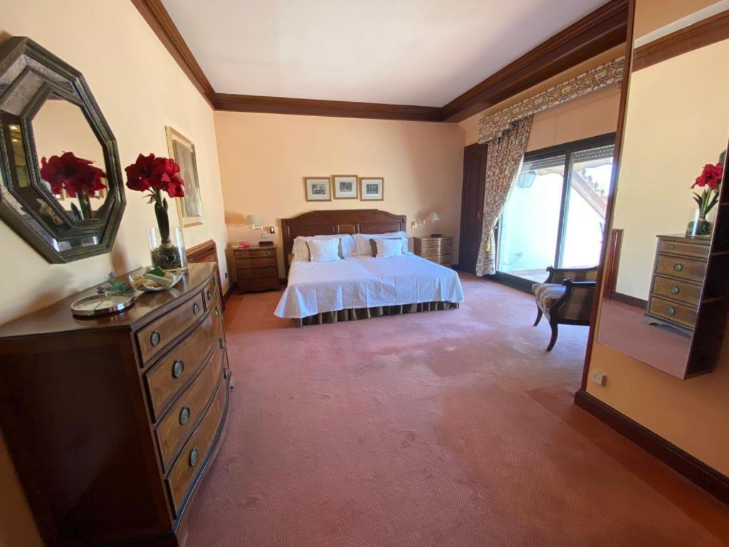 Villa Blanca Con Piscina A 15 Minutos De Toledo - Apartamentos Aloha Toledo Olias del Rey Bagian luar foto