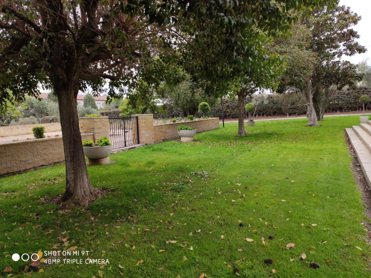 Villa Blanca Con Piscina A 15 Minutos De Toledo - Apartamentos Aloha Toledo Olias del Rey Bagian luar foto