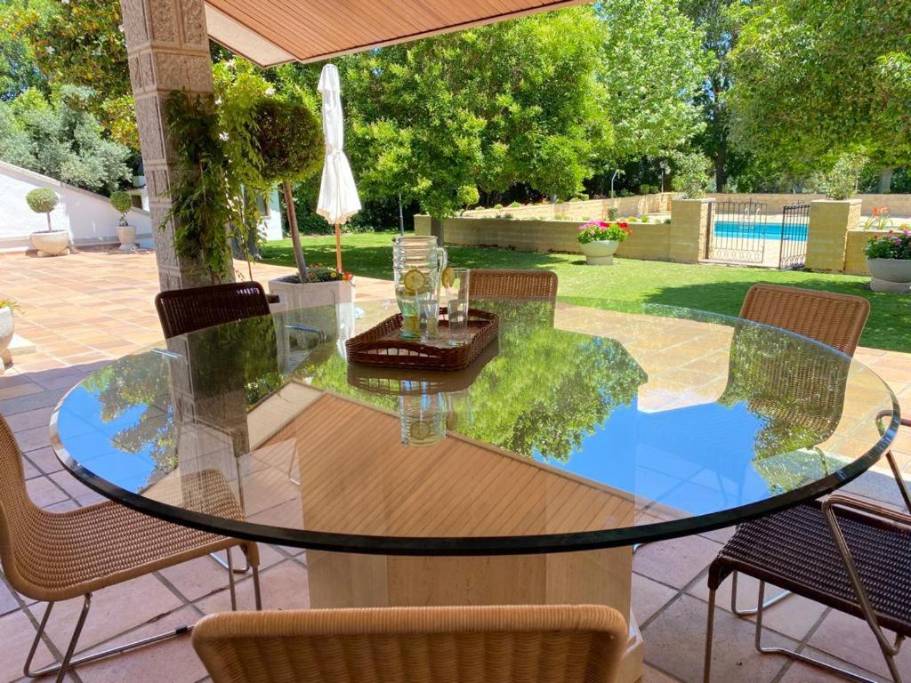 Villa Blanca Con Piscina A 15 Minutos De Toledo - Apartamentos Aloha Toledo Olias del Rey Bagian luar foto
