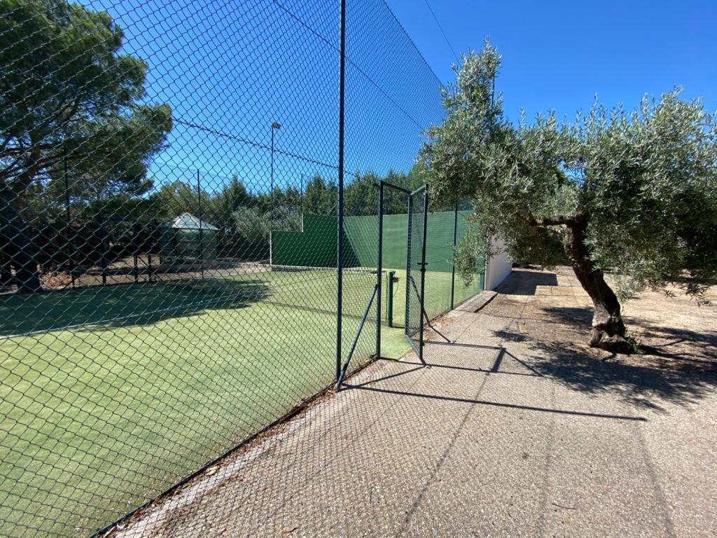 Villa Blanca Con Piscina A 15 Minutos De Toledo - Apartamentos Aloha Toledo Olias del Rey Bagian luar foto