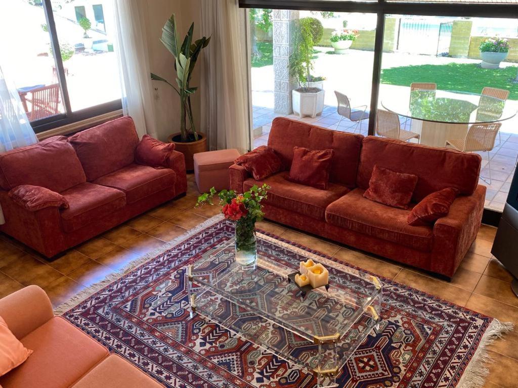 Villa Blanca Con Piscina A 15 Minutos De Toledo - Apartamentos Aloha Toledo Olias del Rey Ruang foto